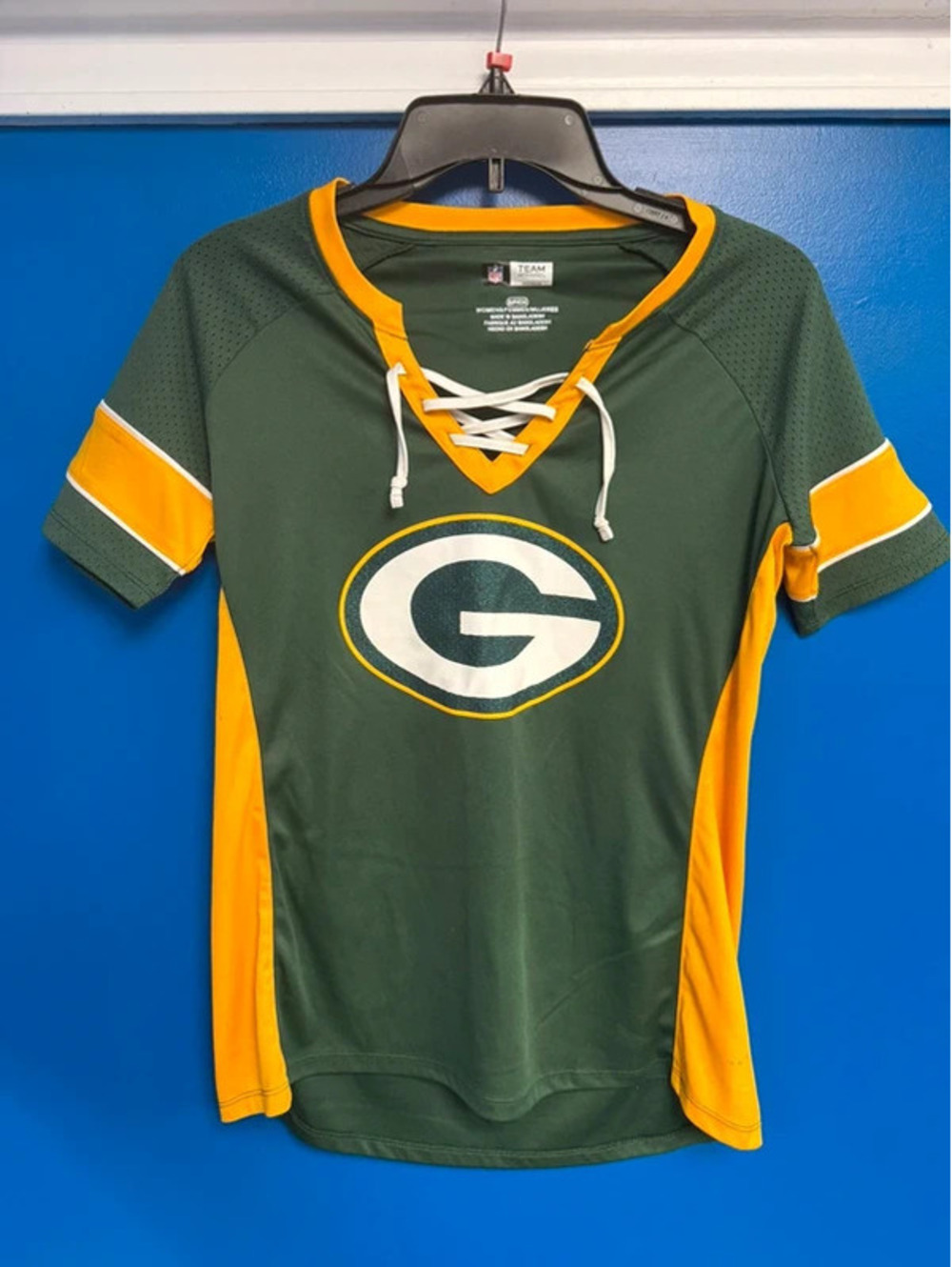 NFL Team Apparel Green Bay Football Lace-Up V-Neck Shirt Women's Small